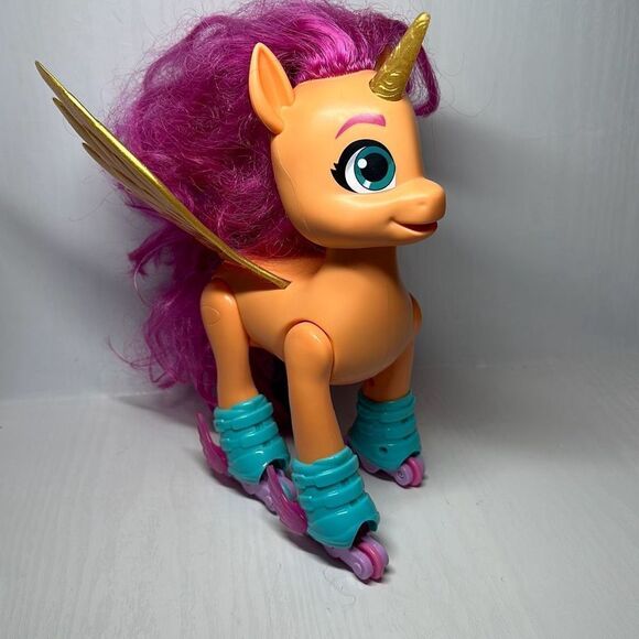 My Little Pony: A New Generation Sing 'N Skate Sunny Starscout - NO microphone - Picture 1 of 7